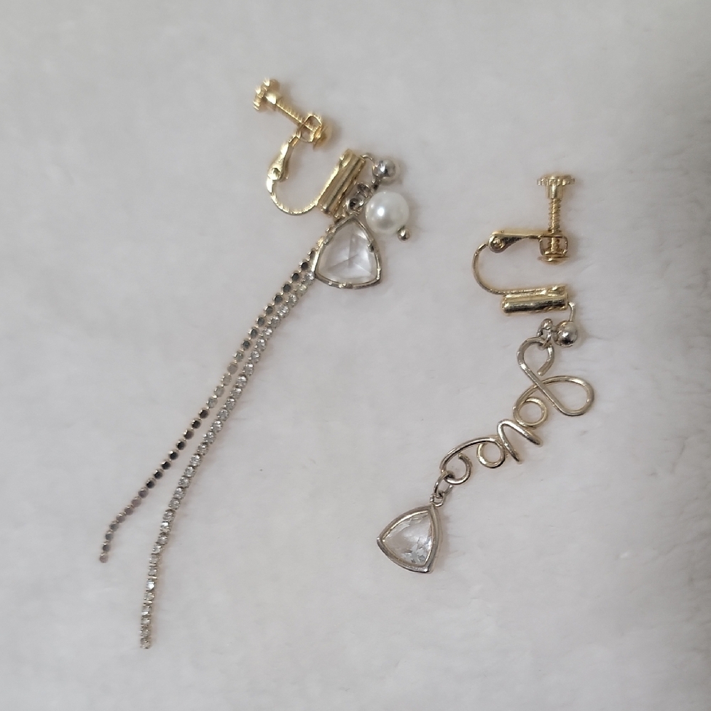 Unique Only One Bought From Korea Clip-on Pearl Gold and Silver Love Earrings
